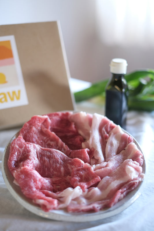 牛と豚のしゃぶしゃぶセット（２〜３人前）